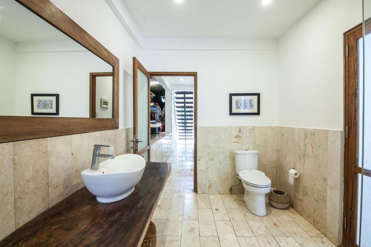 Villa Gmb Beach House Uluwatu Exteriör bild