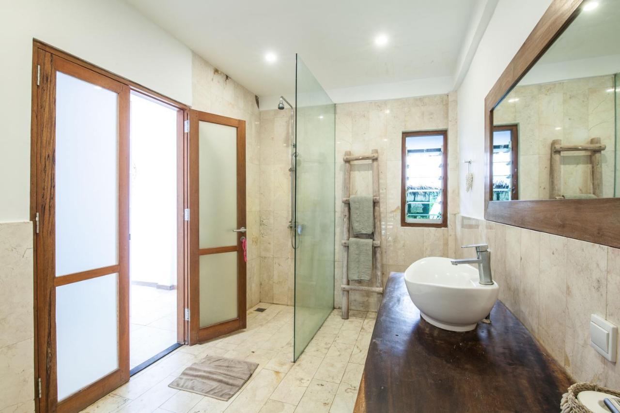 Villa Gmb Beach House Uluwatu Exteriör bild